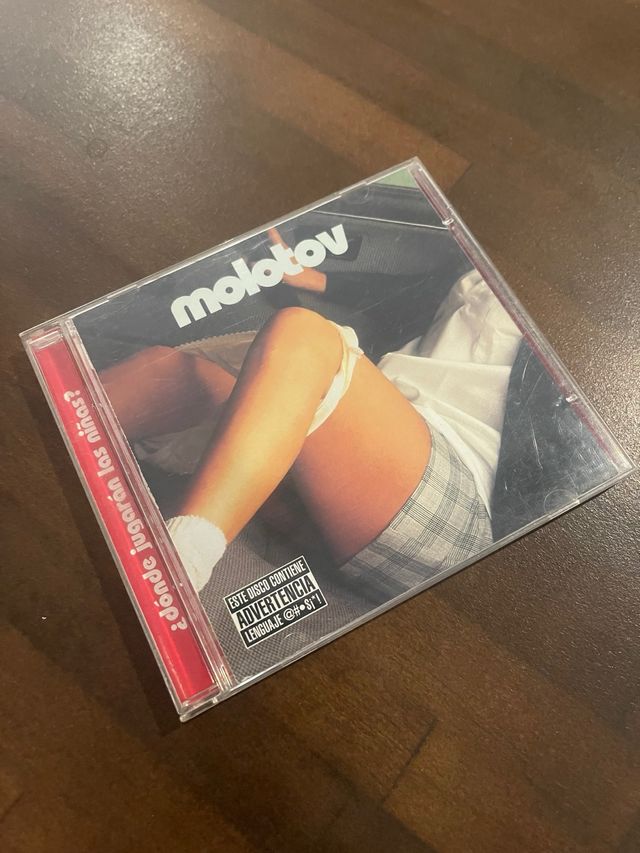CD Molotov - ¿Dónde jugarán las niñas?