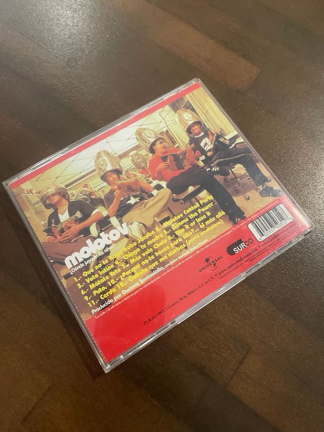 CD Molotov - ¿Dónde jugarán las niñas?