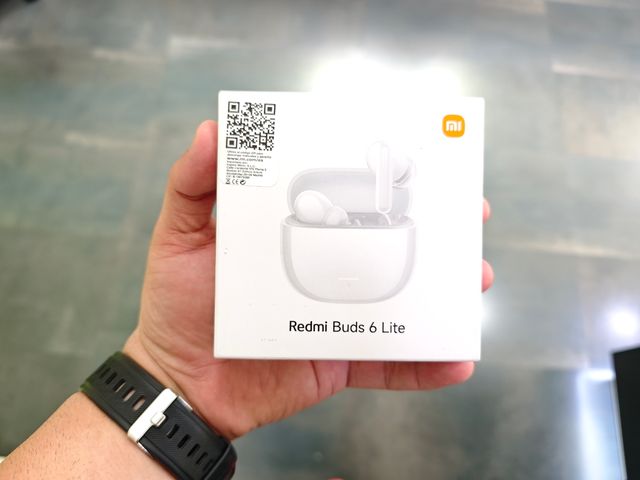 Auriculares Xiaomi Redmi Buds 6 Lite Blancos