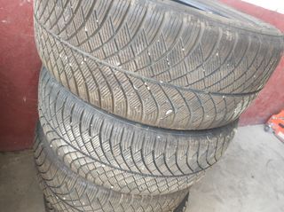 Neumáticos 4 estaciones 245/45R18 100Y
Con 2000km