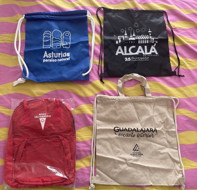 Lote 4 mochilas ciudades España