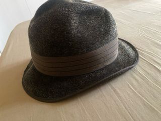 Cappello in mohair grigio