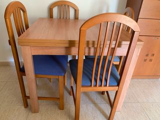 Mesa de comedor con 3 sillas