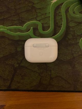 Apple AirPods Pro 1 Gen