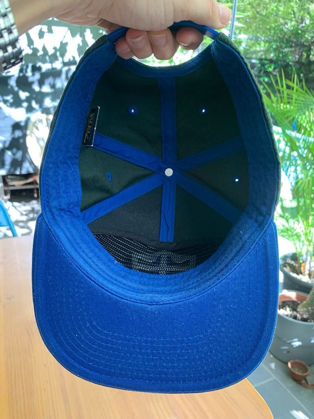 Gorra Verde y Azul con Escudo