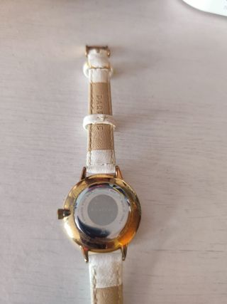 Reloj Parfois dorado y blanco