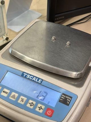 Pendientes de dama con diamantes de oro 18k