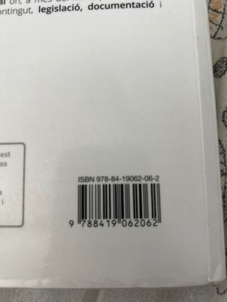 Libro de texto en formato físico de Operacions ...