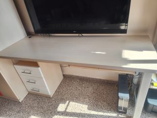 Cama juvenil con cajones y escritorio