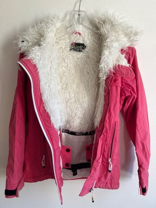 Chaqueta Roxy rosa con capucha de pelo