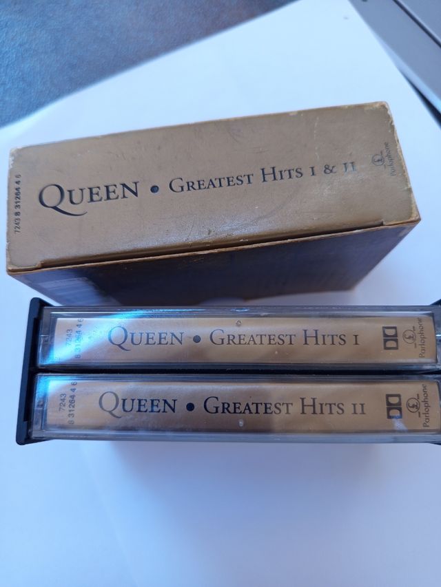 Queen Greatest Hits I & II Cassette Set