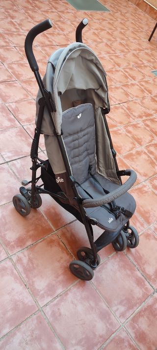 Silla de paseo / cochecito Joie gris