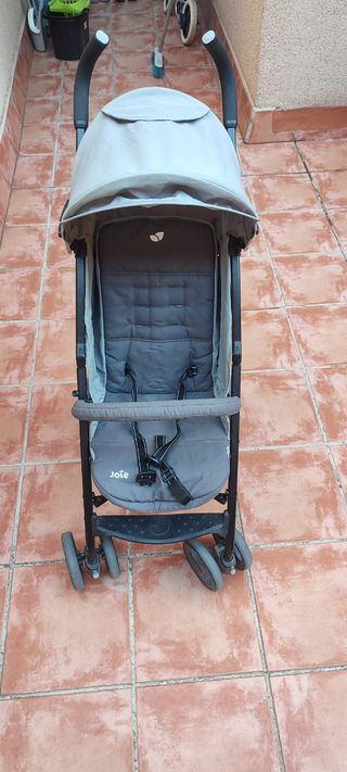 Silla de paseo / cochecito Joie gris