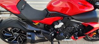 Ducati Diavel V4