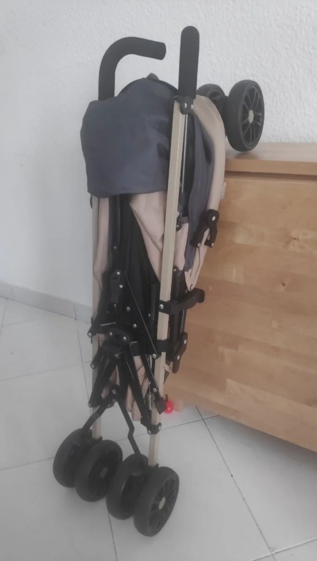 Silla de paseo Bbest color beige