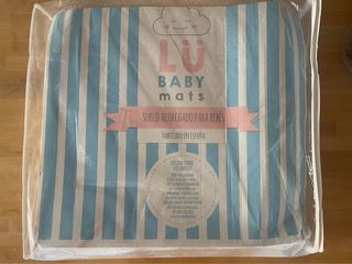 LU baby mats. Suelo acolchado para bebés beige