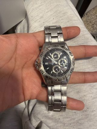 Reloj de hombre plateado