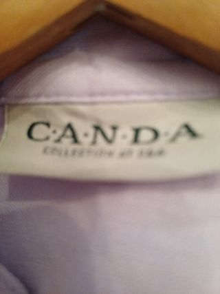 Blusa morada con pedrería