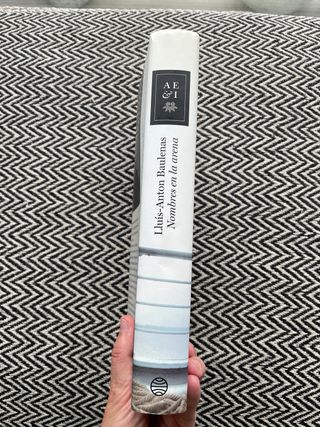 Nombres en la arena (Autores Españoles e Iberoa...