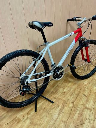 Bicicleta Team R26 Cuadro M