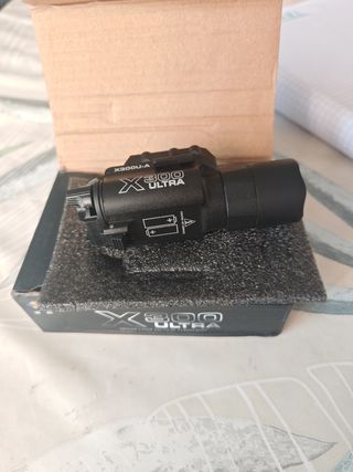 Linterna Táctica X300U-A Ultra