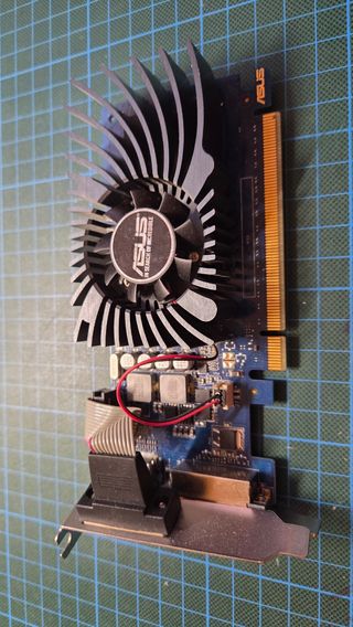 Tarjeta Gráfica Asus GeForce GT 730 2GD5