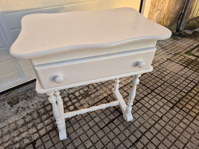 Mesita de noche joyero blanca