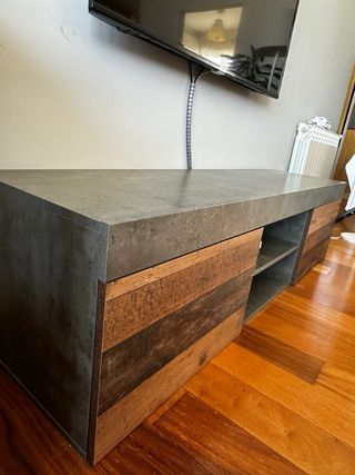 Mueble TV Diseño Industrial de 160 cms