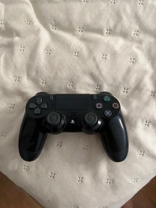 Playstation 4 Slim 1TB Negra