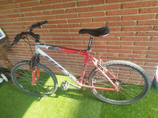 Bicicleta de Montaña BH Bikes 490 Roja