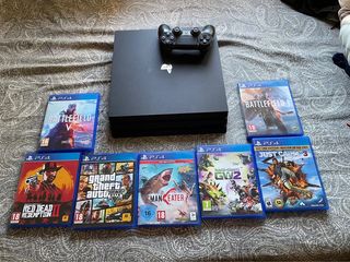 PS4 Pro + Mando + 7 Juegos
