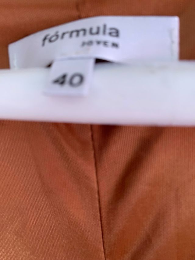 Vestido largo fluido con cinturón