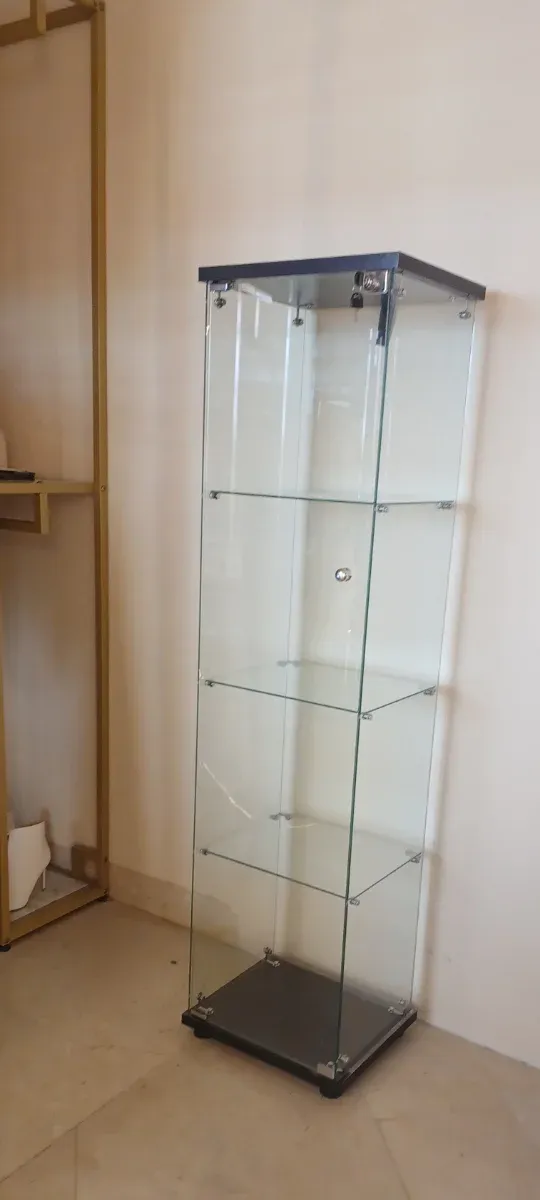 Vitrina de Madrid de cristal con llave