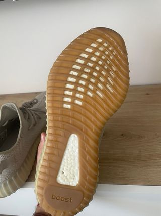 Adidas Yeezy 350 V2 Sesamo Beige Talla 46 2/3