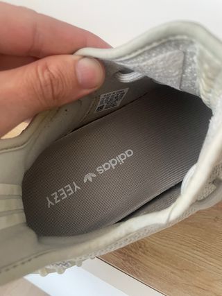 Adidas Yeezy 350 V2 Sesamo Beige Talla 46 2/3