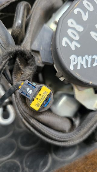 CINTURON DELANTERO DERECHO PEUGEOT 308 2010