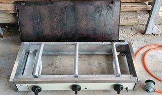 Plancha industrial a gas con 3 quemadores