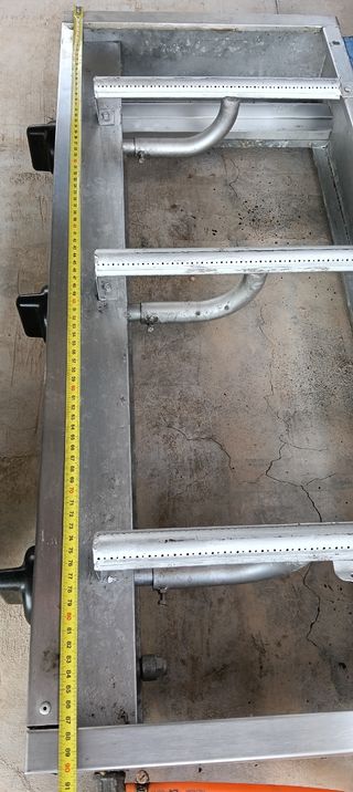 Plancha industrial a gas con 3 quemadores