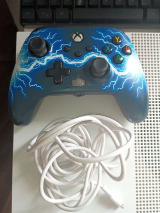 Xbox One S Blanca