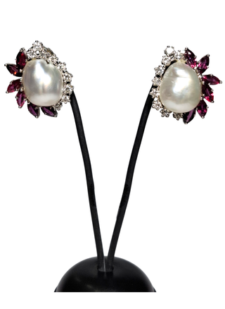 Pendientes Oro Blanco 18K Perla, Rubí y Diamantes