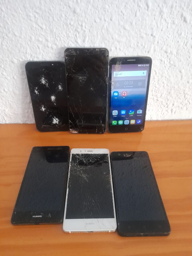 Molti telefoni cellulari
