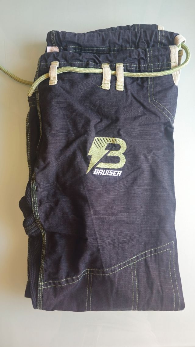 Kimono BJJ Bruiser Negro y Verde