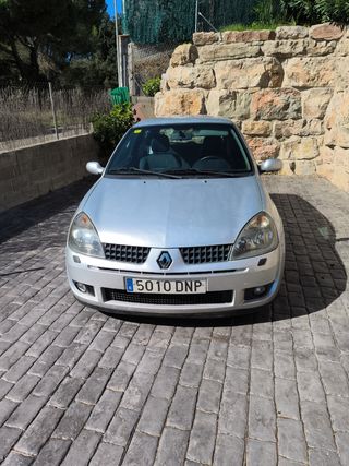 Renault Clio 2005