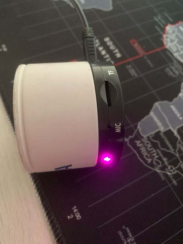 Mini altavoz Bluetooth BBVA blanco