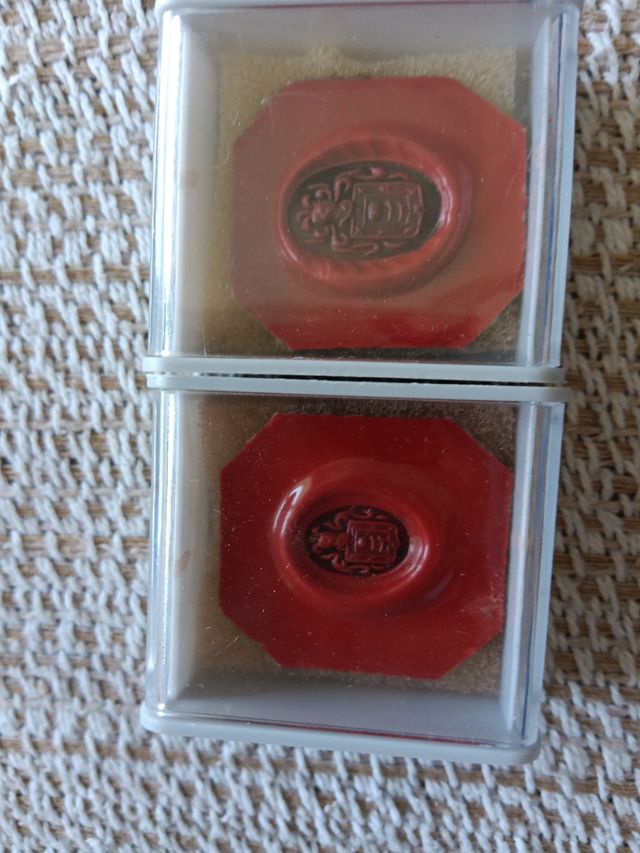 Sigilli araldici in cera rossa