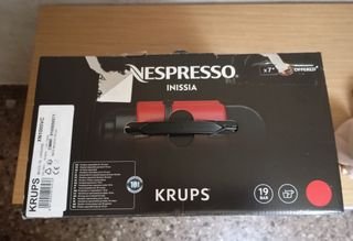 Cafetera Nespresso Krups Inissia Roja