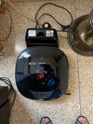 LG Hom-Bot VR8600 OB Robot Aspirador