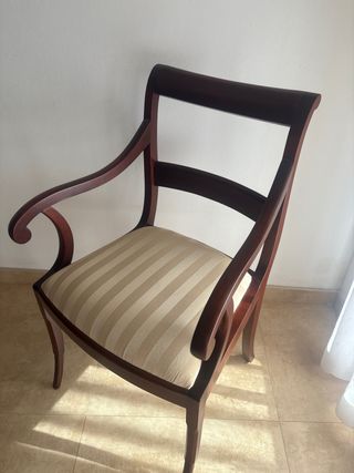 Set de 6 sillas de madera estilo clásico