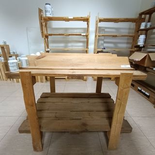 Mesa mostrador de madera