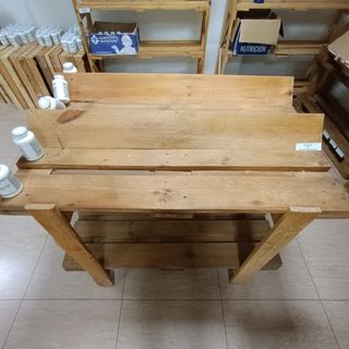 Mesa mostrador de madera